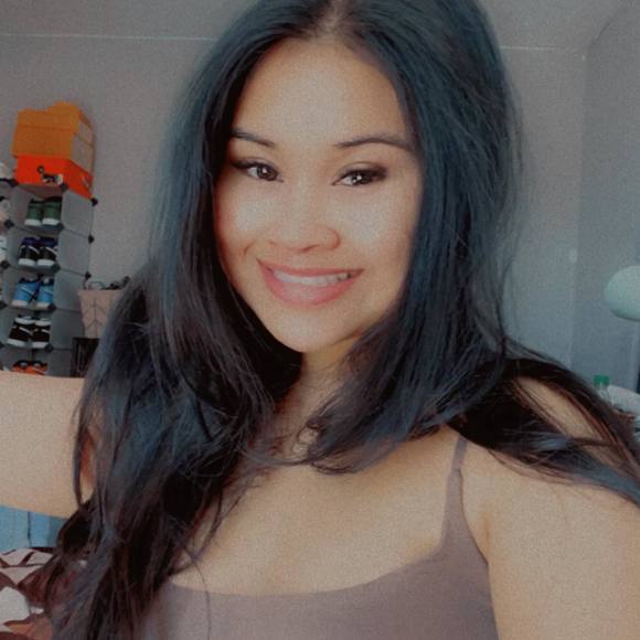 adrianneariola